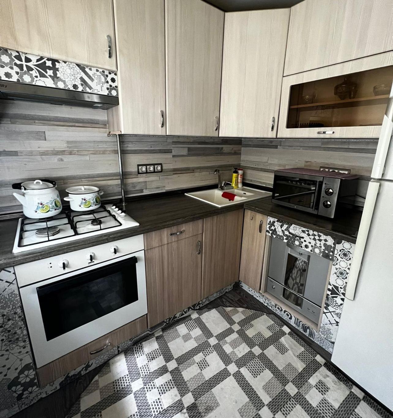 Appartamento Ахметова 12 Almaty Esterno foto